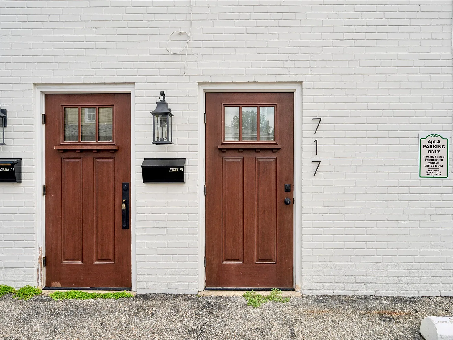 2 bed, 950 sqft, $1,800 — Photo 1