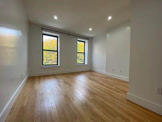 Rented by Nooklyn NYC LLC | media 5