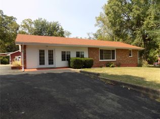 217 S Main St, Arcadia, MO 63621