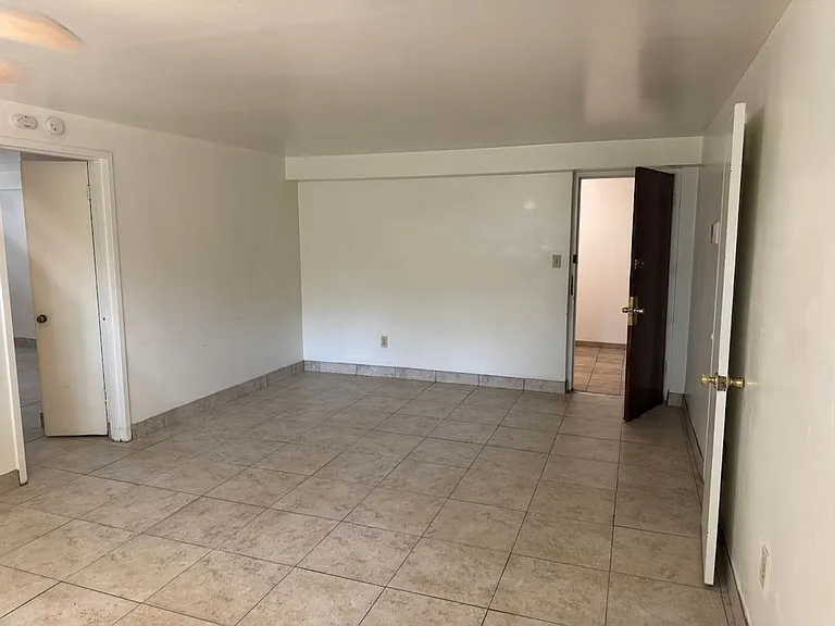 2355 Eldridge — Photo 19