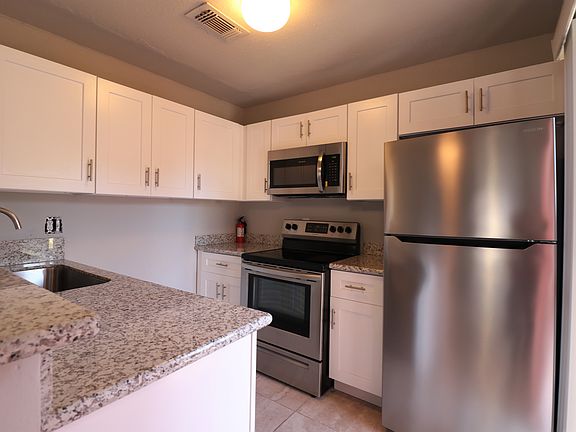 5th image of 12652 Newbrook Dr