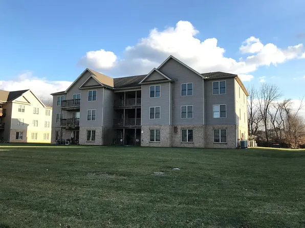 730 Bassett Dr #1D, Chambersburg, PA 17201