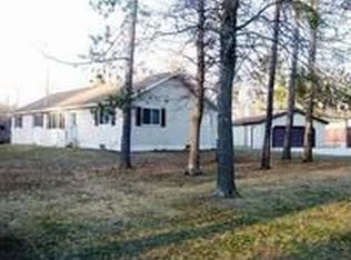 W10896 Lori Ln, Crivitz, WI 54114