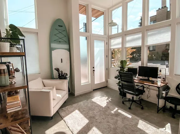 3068 NW 65th St, Seattle, WA 98107