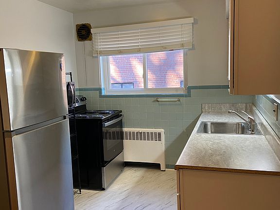 3rd image of 6090 Dryden Ave APT 4