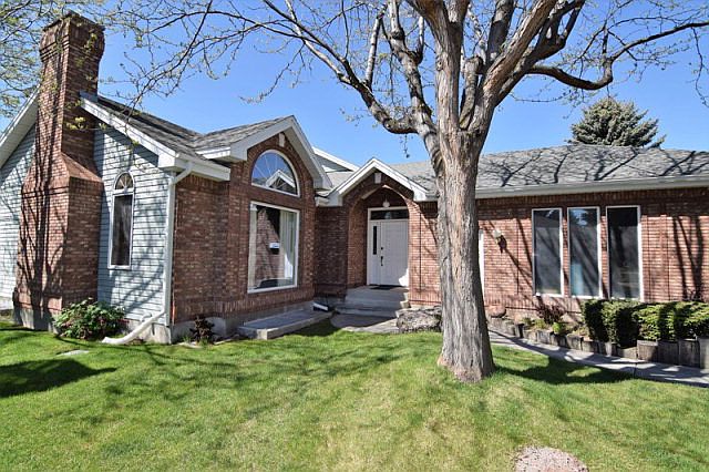 1st image of 3509 Sun Cir