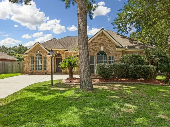 1929 Florida Dr, Seabrook, TX 77586