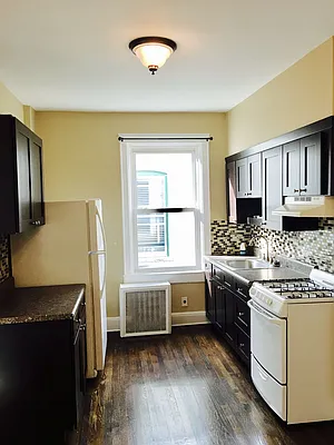 Rented by Bell Realty | media 40