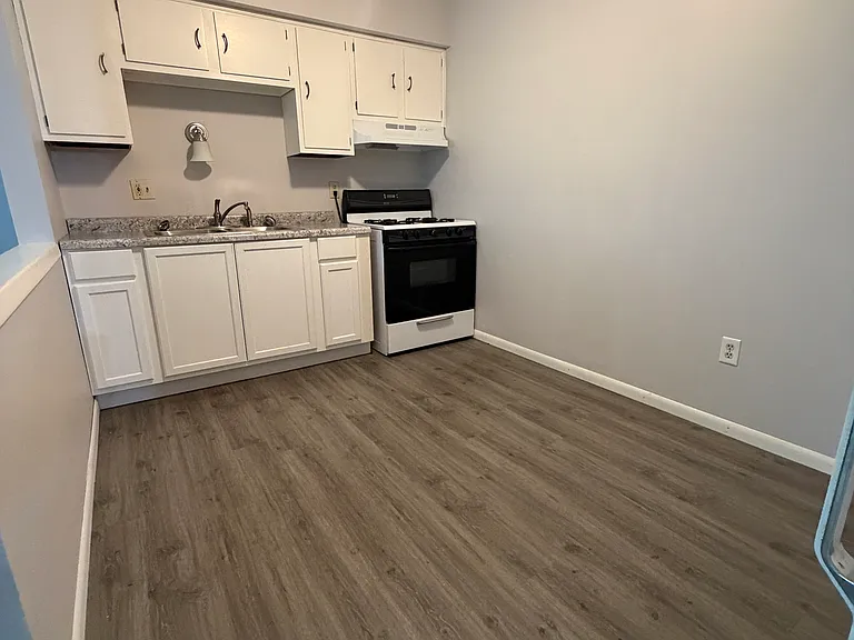 6237 S 13th St #6 — Photo 9