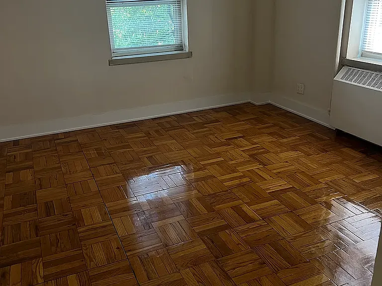 185-15 64th Ave #3C — Photo 2