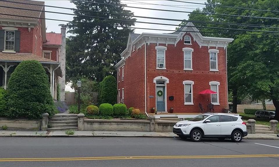 1st image of 311 W Penn Ave