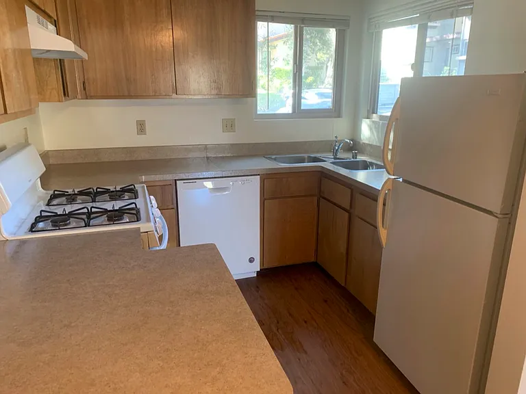 480 N Chorro St #10 — Photo 2