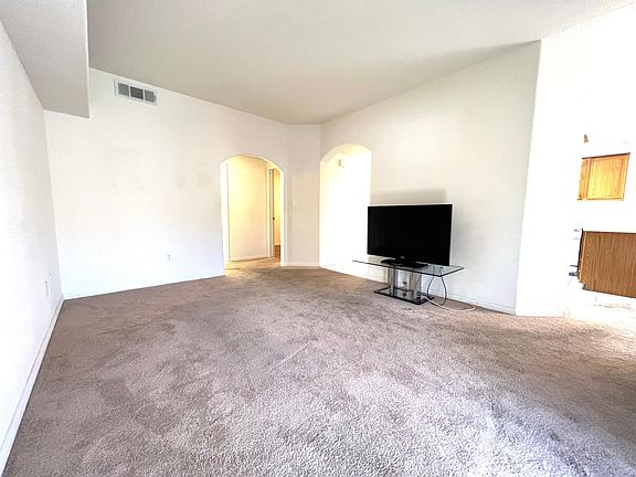 3rd image of 8408 White Eagle Ave Unit 102