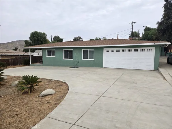 7350 Marilyn Dr, Corona, CA 92881