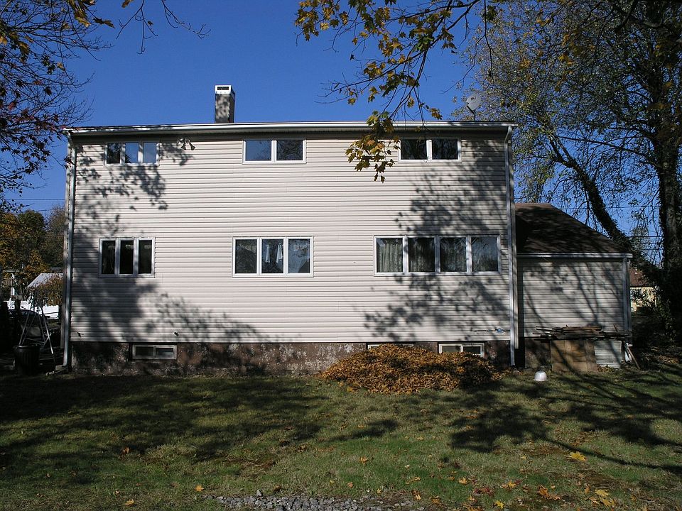 2nd image of 26 Walton St