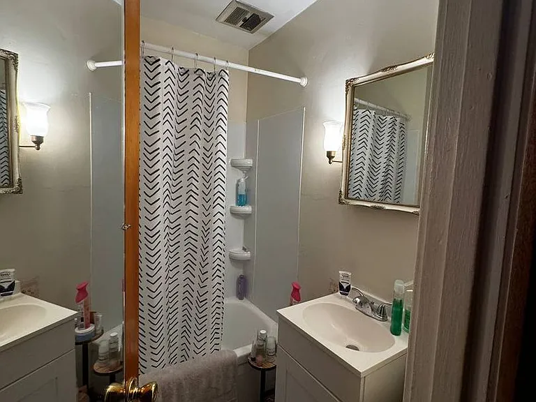 2826 Clermont Ave — Photo 7