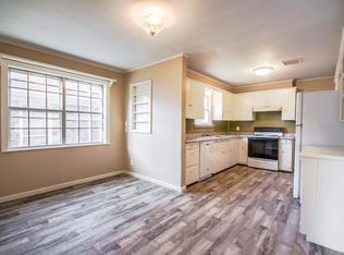 611 N Main St, Sand Springs, OK 74063