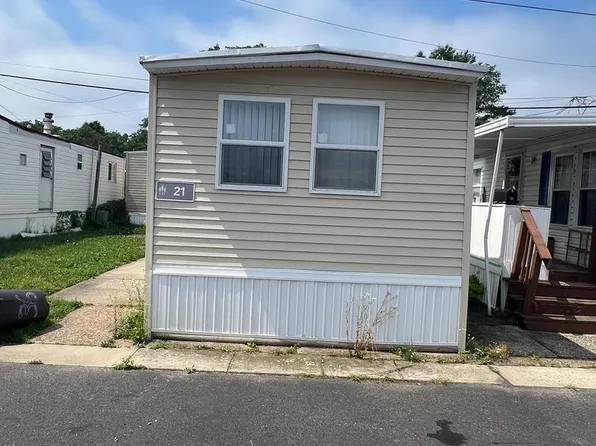 21 Cedarwood Ave, Gloucester City, NJ 08030