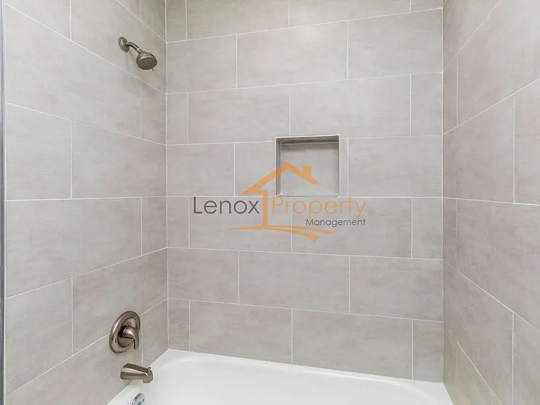9436 Tavistock Dr — Photo 7