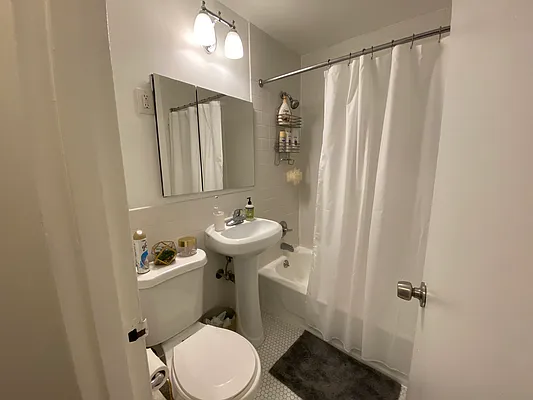 Rented by Buchbinder & Warren | media 30