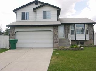 6832 S Fox Ridge Way, West Jordan, UT 84081