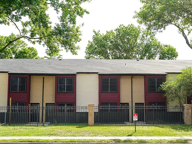 Avery Place — Photo 18