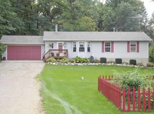 7191 Sober Rd, Fowlerville, MI 48836
