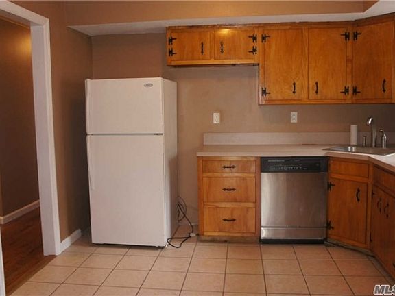 2nd image of 169 Southaven Ave