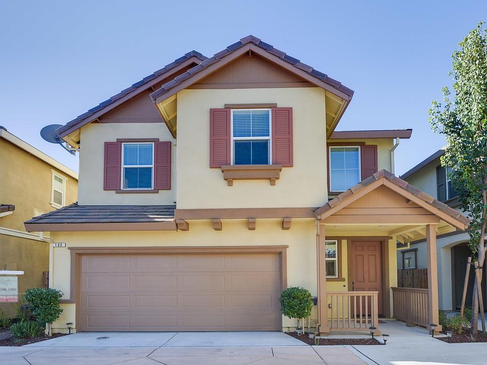 1st image of 132 Kapalua Bay Cir