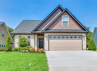 41 Maravista Ave, Greenville, SC 29617