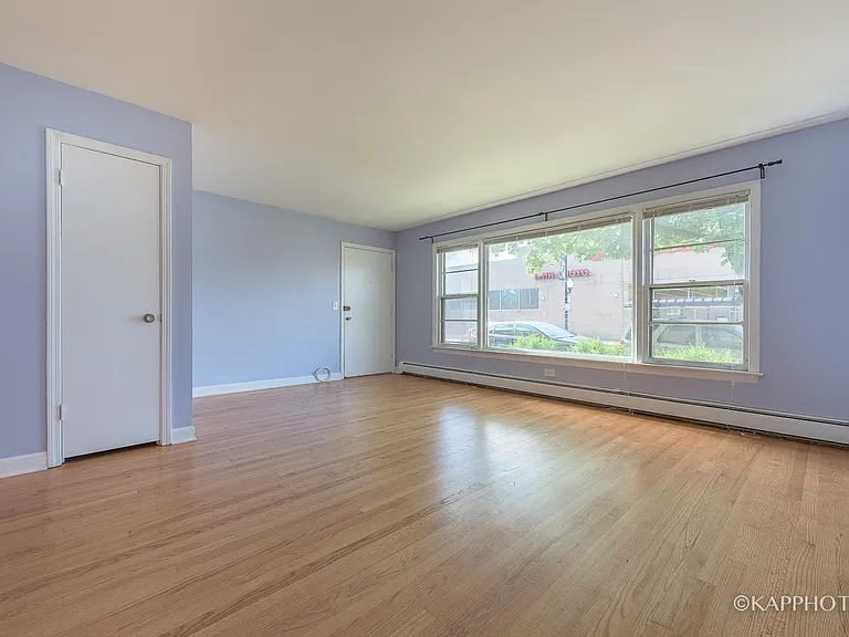 5942 W Addison St #1 — Photo 5