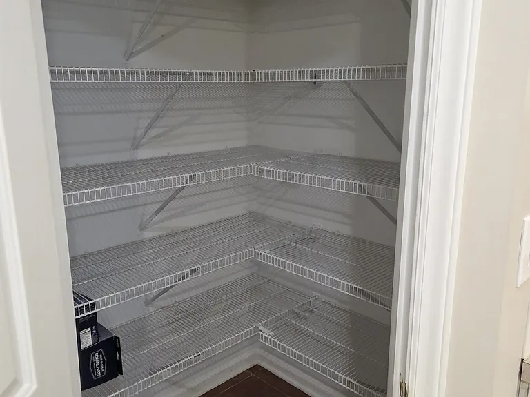 7505 Riverside Ct — Photo 22