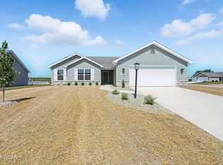 1318 Rye Dr, Van Wert, OH 45891