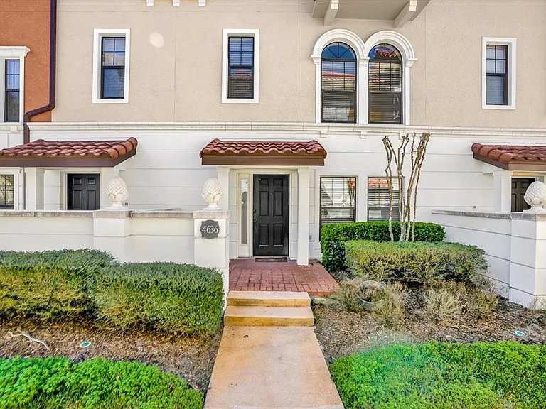 4636 Messina Dr — Photo 3