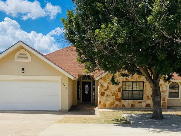 1969 Roberto Manuel Cir, Eagle Pass, TX 78852