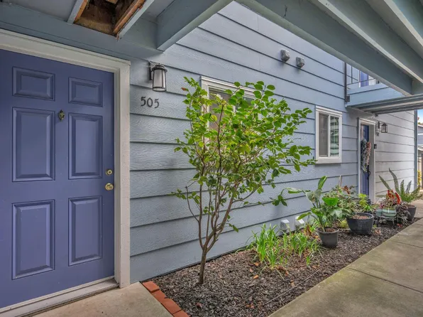 505 Lighthouse Dr, Vallejo, CA 94590