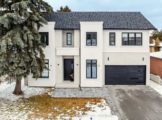 32 Cossar Dr, Aurora, ON L4G3N8