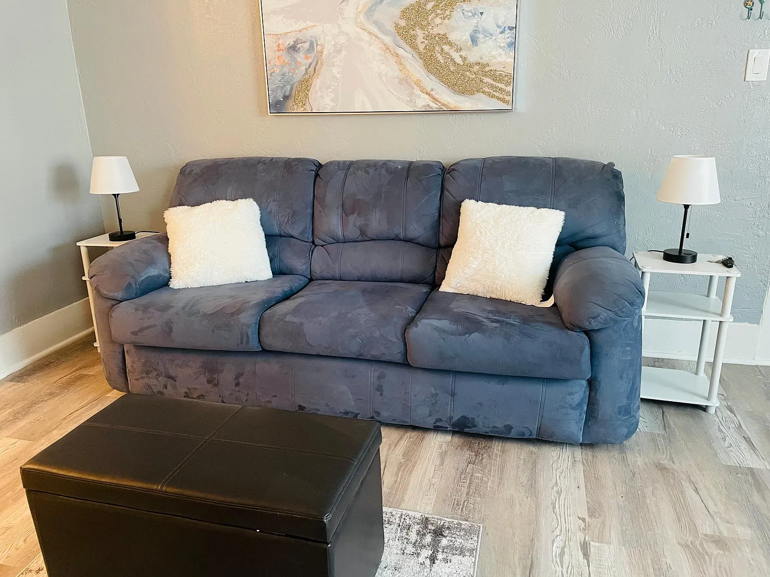 439 N Grandview Ave — Photo 1