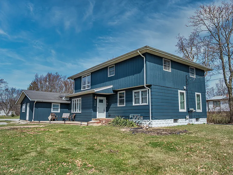 8340 W Lincoln Hwy #8340 — Photo 1