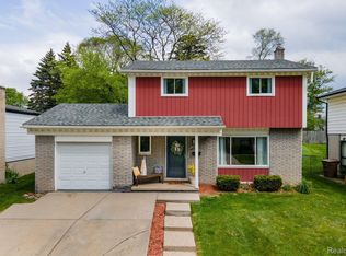 128 Carr St, Pontiac, MI 48342