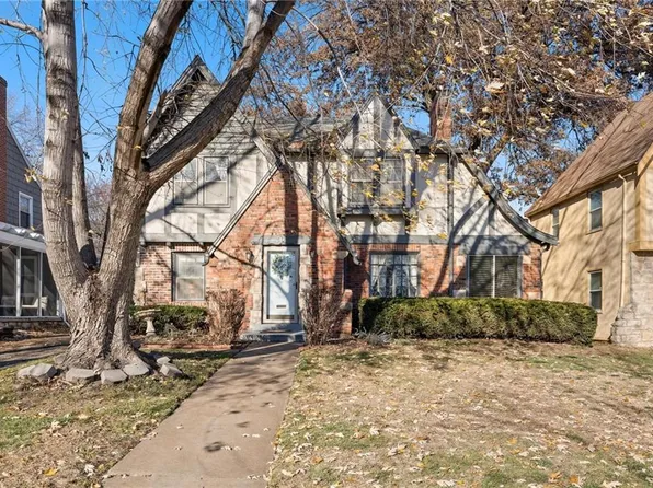 716 E Gregory Blvd, Kansas City, MO 64131