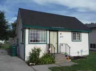 1039 S Meridian St, Blackfoot, ID 83221