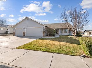 699 W Johns Ave, Hermiston, OR 97838