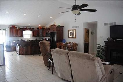 2nd image of 838 S Concord Dr
