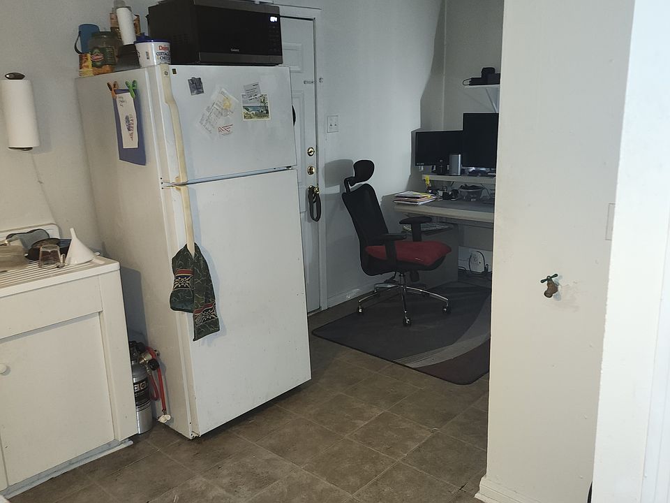1st image of 703 Cherry St
