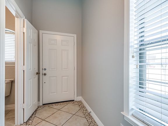 5th image of 4275 Towne Lake Ct