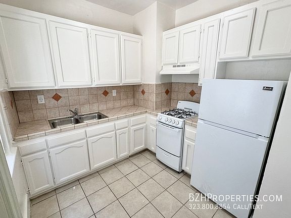 4th image of 1267 Vin Scully Ave APT 7