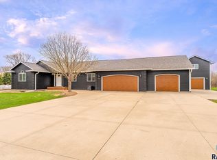 47987 Meadowlark St, Harrisburg, SD 57032