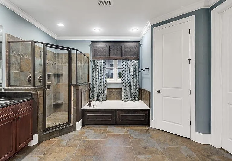 10227 Matwood Oak Dr — Photo 23