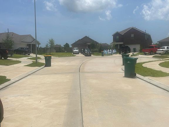5th image of 512 Maple Bend Ln